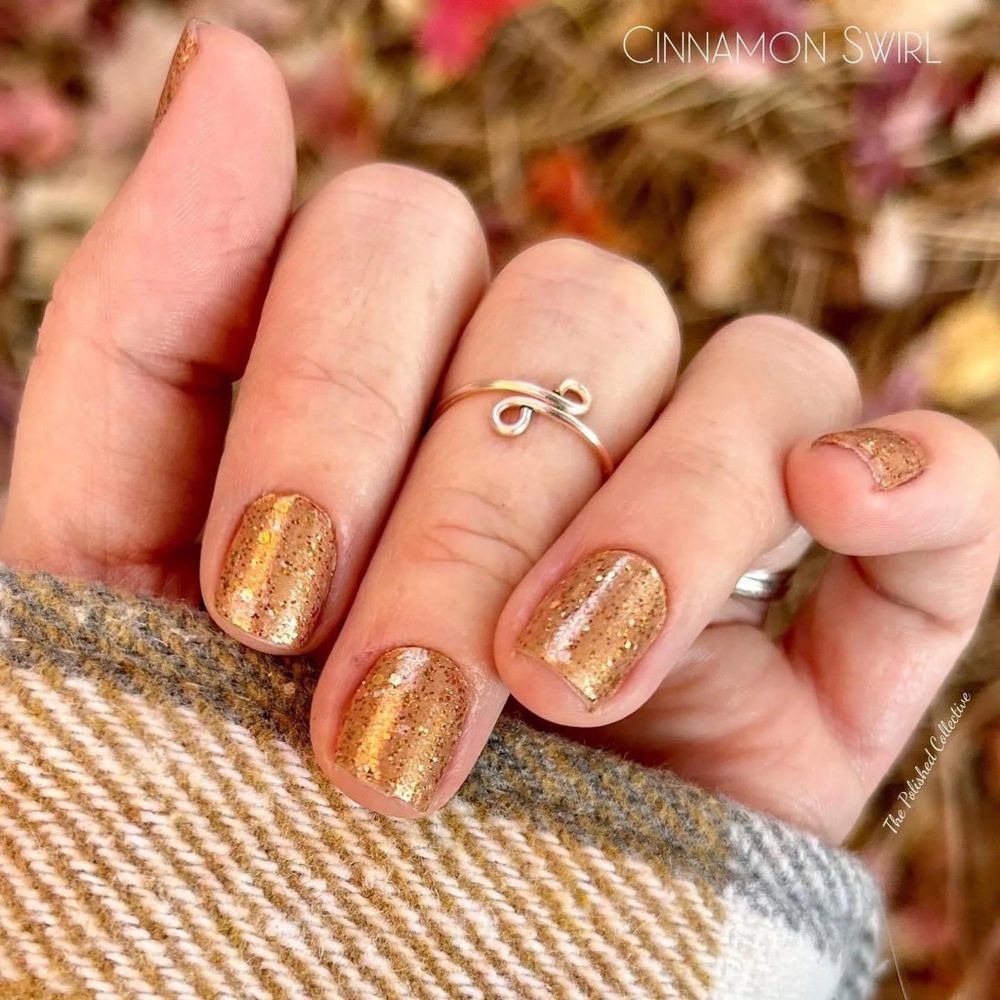Color Street Cinnamon Swirl Glitter Nails